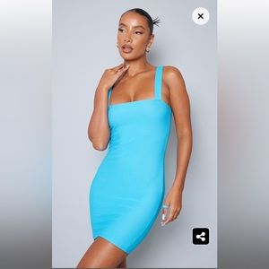 Blue Rib Strappy Bodycon Dress / robe PLT PRETTYLITTLETHING